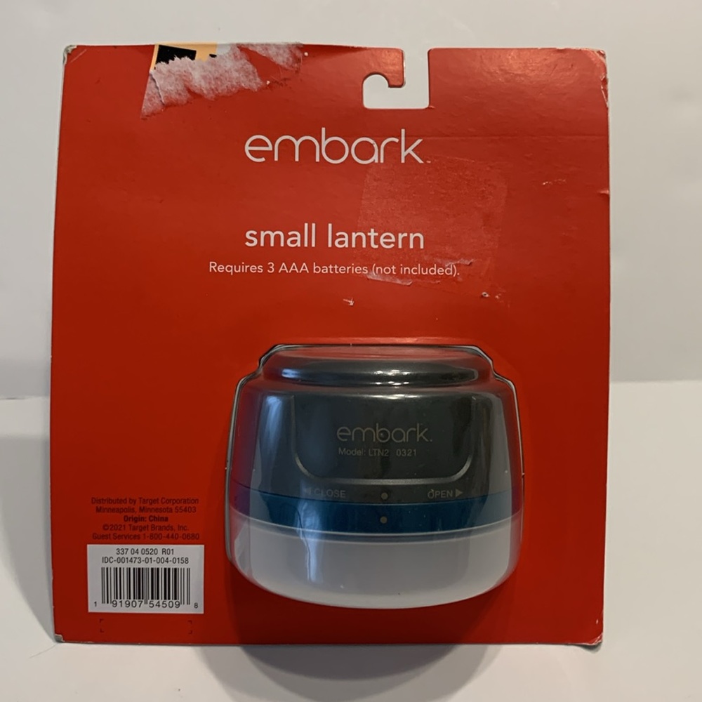 Embark Small LED Lantern with 5 Modes - Picture 9 of 9